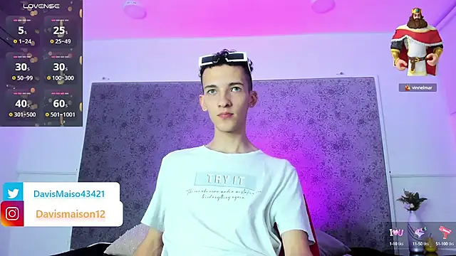 Maisondavis  online show from February 2025 02:58:02 AM