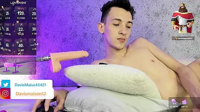 Maisondavis  online show from February 2025 11:26:02 PM