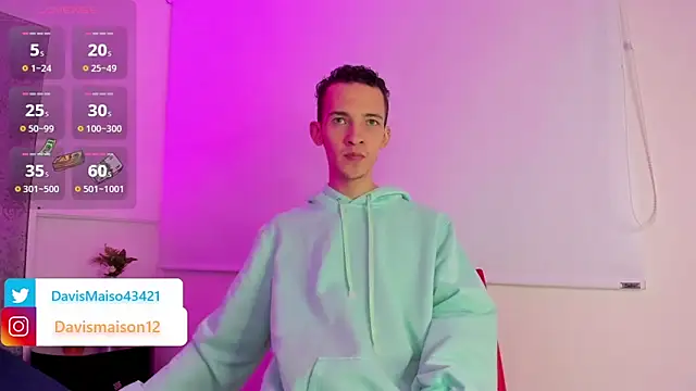 Maisondavis  online show from March 2025 09:37:01 PM