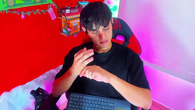 LilOwen  online show from September 2025 06:09:02 PM