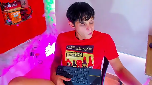 LilOwen  online show from September 2025 08:13:01 PM