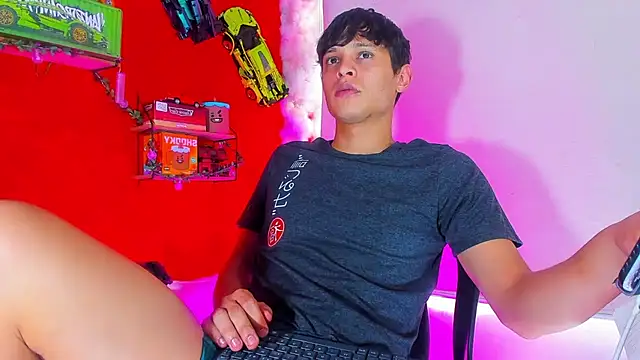 LilOwen  online show from October 2025 07:32:02 PM