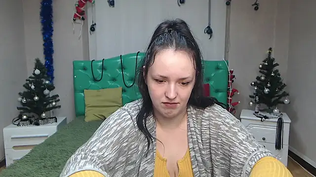 IsabelBlackberry online show from December 2024 03:13:01 PM