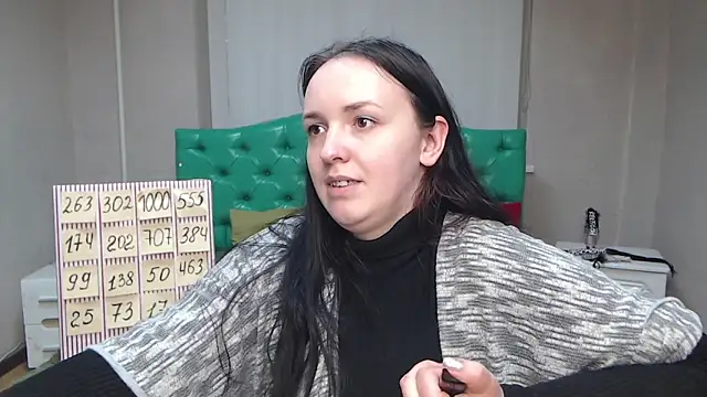 IsabelBlackberry online show from January 2025 12:07:01 PM