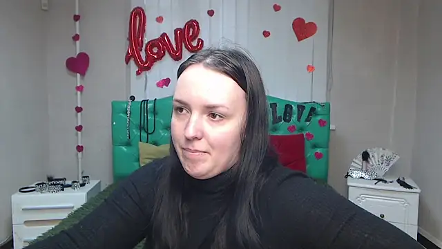 IsabelBlackberry online show from February 2025 12:23:02 PM