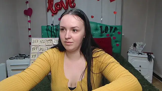 IsabelBlackberry online show from March 2025 03:27:01 PM