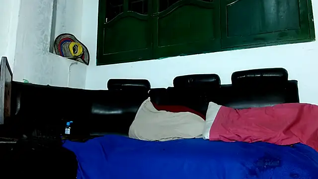 Snapshot of Deleon1995 chatting on January 2025 05:51:02 AM Deleon1995 online show from January 2025 05:51:02 AM