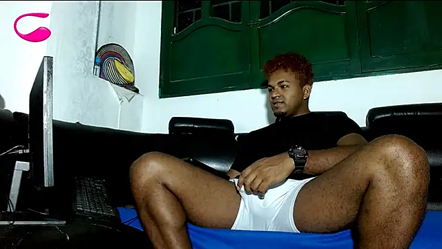 Snapshot of Deleon1995 chatting on March 2025 04:45:01 AM Deleon1995 online show from March 2025 04:45:01 AM