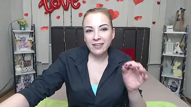 Snapshot of ElizabethSho chatting on April 2026 06:20:01 PM ElizabethSho online show from April 2026 06:20:01 PM