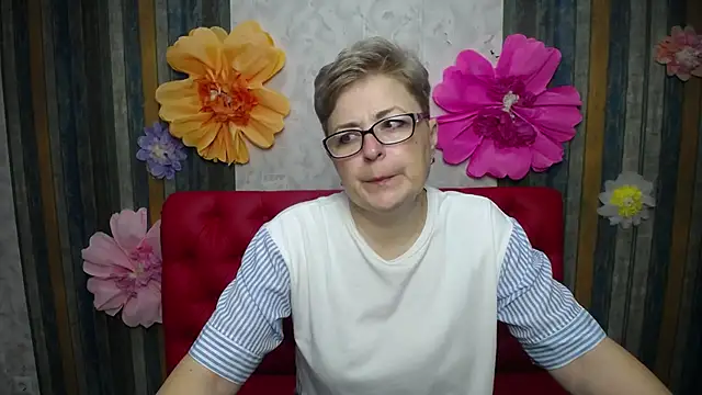 EmiliaGree online show from April 2026 05:03:01 PM