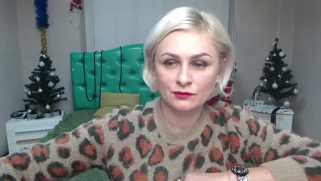 OliviaHorst online show from December 2024 02:28:01 PM