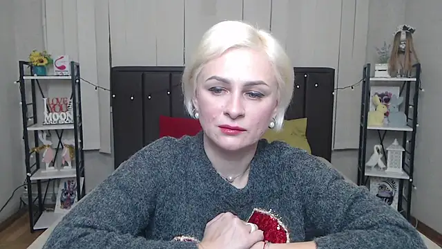 OliviaHorst online show from October 2025 05:30:01 AM