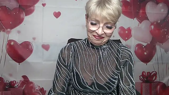 Snapshot of EllaBonito chatting on April 2026 06:19:01 AM EllaBonito online show from April 2026 06:19:01 AM