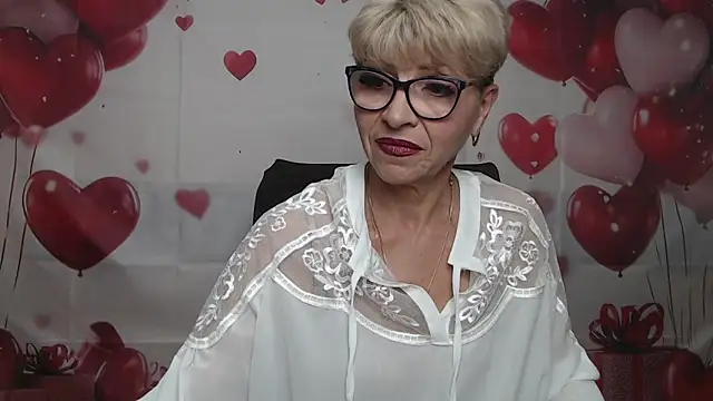 Snapshot of EllaBonito chatting on April 2026 05:55:02 AM EllaBonito online show from April 2026 05:55:02 AM