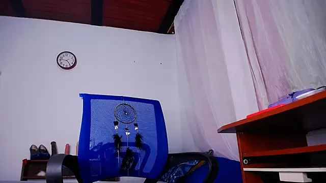 anyaadamss online show from February 2025 03:23:01 AM