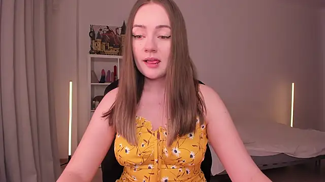 WalkingGirl online show from February 2025 09:25:02 PM