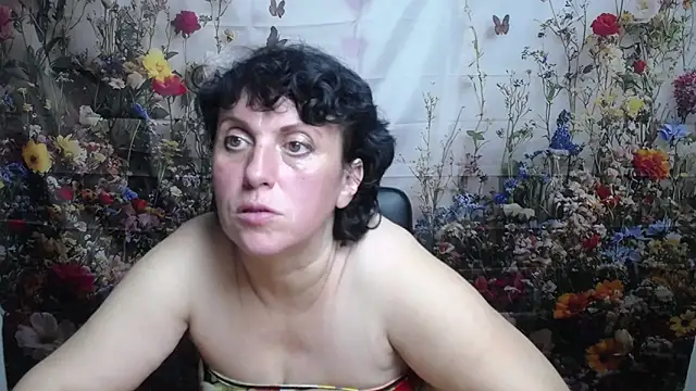 LuciaMii online show from October 2025 04:59:02 PM