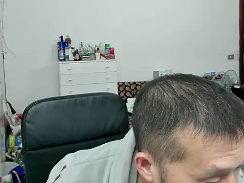 zwc147369 online show from December 2025 07:51:01 PM