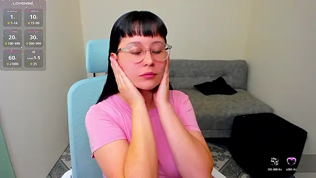 Snapshot of Sofiskies chatting on February 2026 12:44:02 AM Sofiskies online show from February 2026 12:44:02 AM