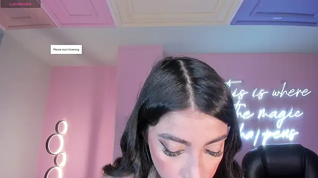 Snapshot of ValeriaVelvet chatting on June 2026 11:59:01 AM ValeriaVelvet online show from June 2026 11:59:01 AM