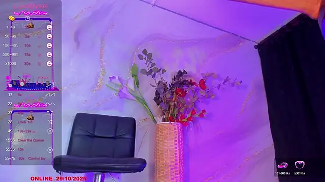 Snapshot of Karla-Ebony chatting on October 2025 01:46:02 PM Karla-Ebony online show from October 2025 01:46:02 PM