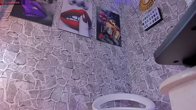 Karla-Ebony online show from March 2026 02:44:02 AM