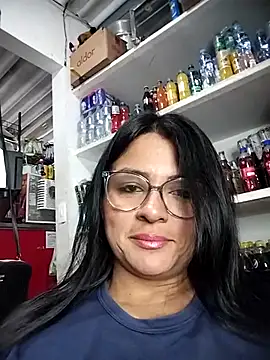 Linda Lars online show from November 2025 02:57:01 AM