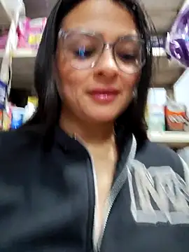 Linda Lars online show from January 2026 02:47:02 AM