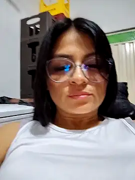 Linda Lars online show from April 2026 02:12:02 AM