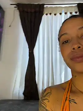 MarieLeon online show from June 2026 07:23:01 PM