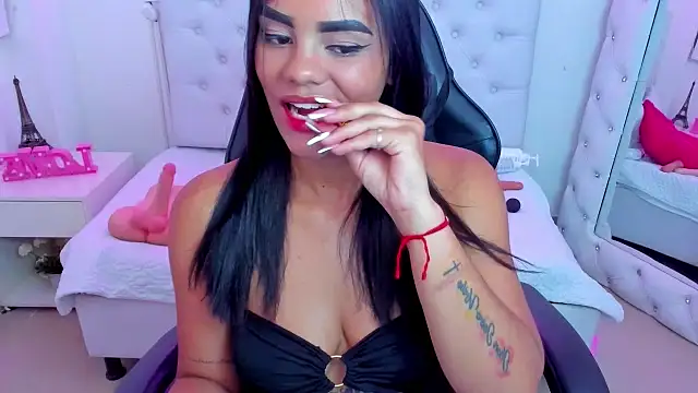 silvana  miller online show from January 2025 07:08:01 PM