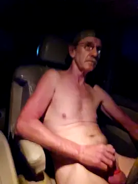 Snapshot of coolbrease10 chatting on March 2026 01:09:01 AM coolbrease10 online show from March 2026 01:09:01 AM