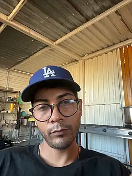 Snapshot of CrazyApachw chatting on March 2026 12:47:01 AM CrazyApachw online show from March 2026 12:47:01 AM