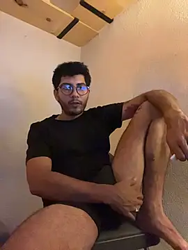 Snapshot of CrazyApachw chatting on March 2026 05:57:02 AM CrazyApachw online show from March 2026 05:57:02 AM