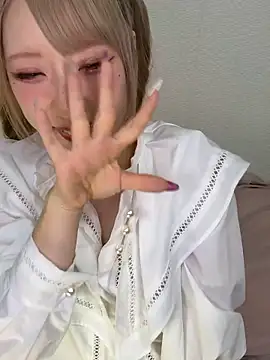 Snapshot of alice__1111 chatting on April 2026 12:43:01 PM alice 1111 online show from April 2026 12:43:01 PM