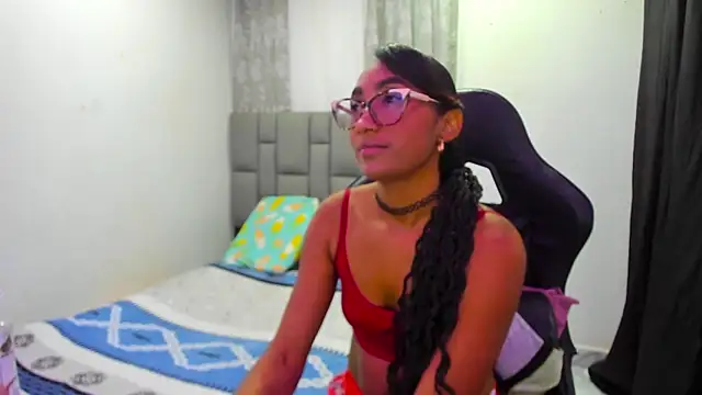 Snapshot of MurphyAngelina chatting on June 2026 02:59:01 AM MurphyAngelina online show from June 2026 02:59:01 AM
