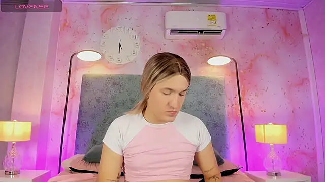 JESSI NAOMI online show from November 2025 11:36:02 PM