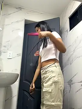 Arilw online show from October 2025 12:01:02 PM