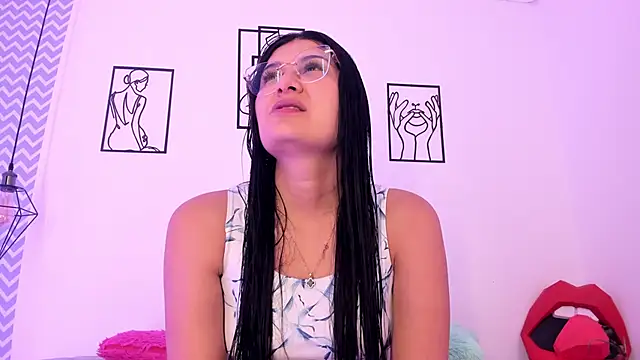 cloehonney online show from October 2025 08:06:02 PM