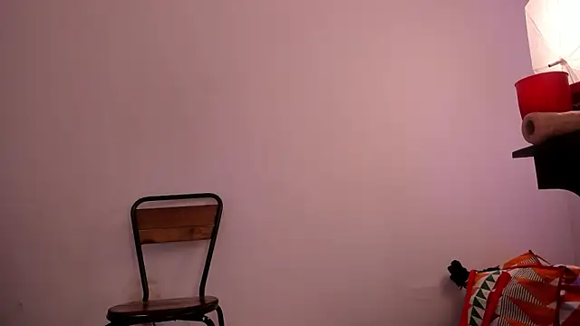 Snapshot of cloehonney chatting on March 2026 08:14:01 PM cloehonney online show from March 2026 08:14:01 PM