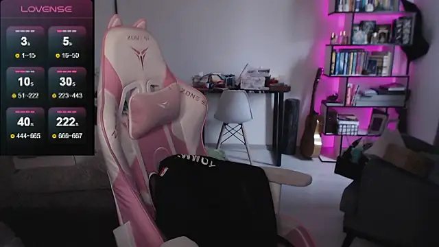 Snapshot of SexyWitch_666 chatting on March 2026 08:26:01 AM SexyWitch 666 online show from March 2026 08:26:01 AM