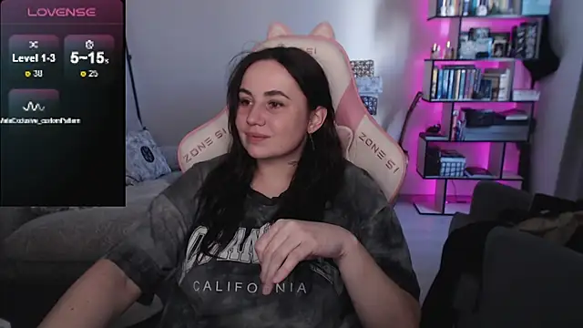 Snapshot of SexyWitch_666 chatting on April 2026 09:46:02 AM SexyWitch 666 online show from April 2026 09:46:02 AM