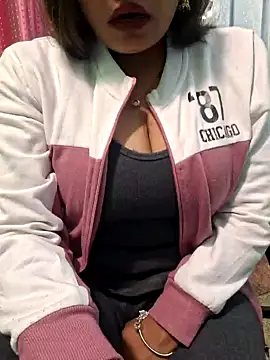 Snapshot of N-Natasha chatting on January 2025 12:03:01 AM N-Natasha online show from January 2025 12:03:01 AM