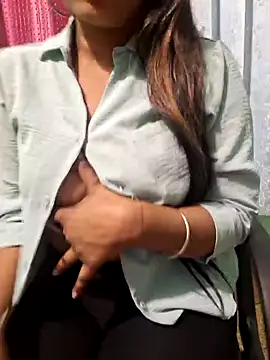 Snapshot of N-Natasha chatting on January 2025 12:57:02 AM N-Natasha online show from January 2025 12:57:02 AM