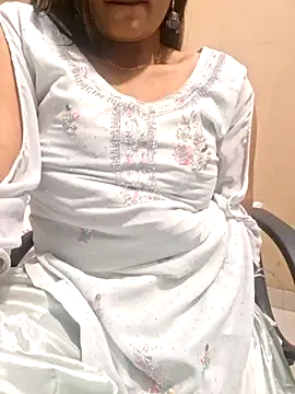 Snapshot of N-Natasha chatting on February 2025 02:50:02 AM N-Natasha online show from February 2025 02:50:02 AM