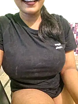 Snapshot of N-Natasha chatting on September 2025 05:07:02 PM N-Natasha online show from September 2025 05:07:02 PM