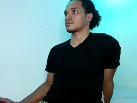 Snapshot of Brett_Black_ chatting on December 2024 09:01:01 PM Brett Black online show from December 2024 09:01:01 PM