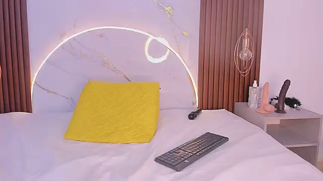 Snapshot of miamiller69 chatting on March 2025 07:36:01 AM miamiller69 online show from March 2025 07:36:01 AM