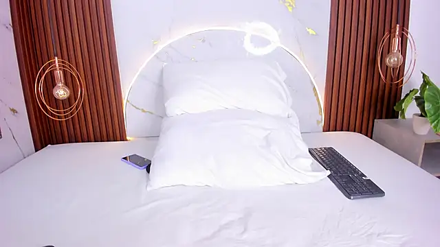 Snapshot of miamiller69 chatting on November 2025 04:45:02 AM miamiller69 online show from November 2025 04:45:02 AM