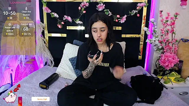 Bunny O online show from March 2025 08:29:02 PM